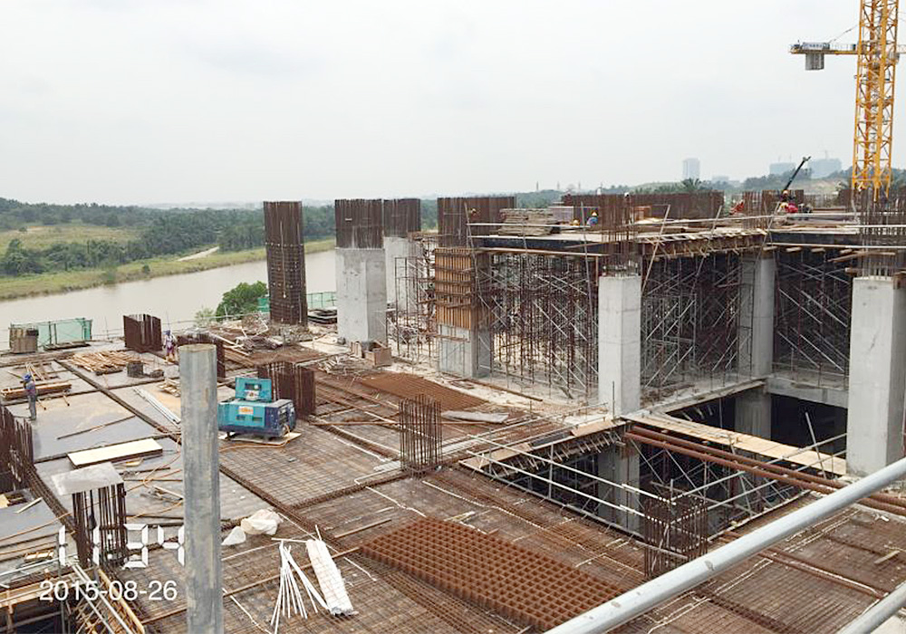 2015 August 2015 August